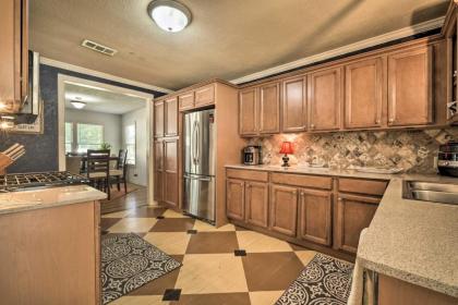 Brenham Bungalow with Yard 1 Mi to Downtown! - image 8