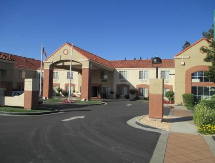 Best Western Brentwood Inn - image 1