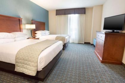 Drury Inn & Suites St. Louis Brentwood - image 9