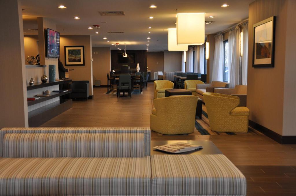 Holiday Inn Express Brentwood-South Cool Springs an IHG Hotel - image 7