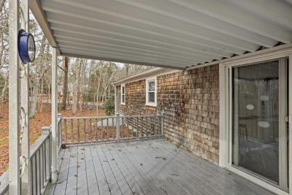 Quiet Brewster House with Deck - Mins to Bay Beaches!