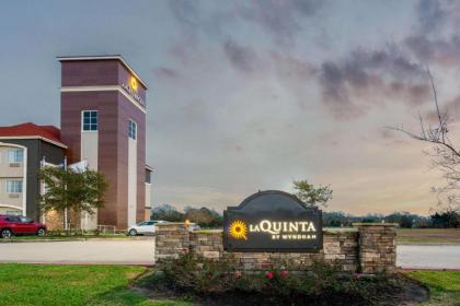 La Quinta by Wyndham Bridge City - image 14