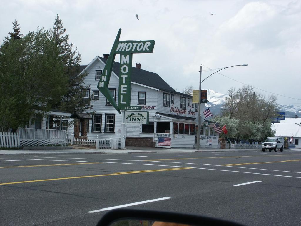 Bridgeport Inn - image 2