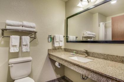 Cobblestone Inn & Suites - Bridgeport - image 4