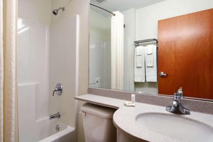 Microtel Inn & Suites by Wyndham Bridgeport - image 4