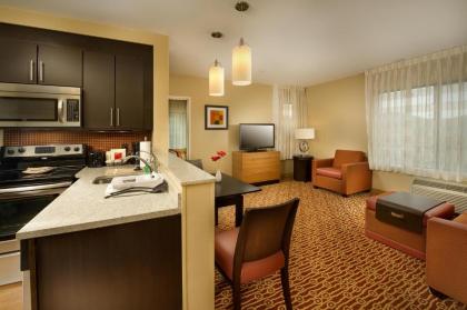 TownePlace Suites Bridgeport Clarksburg - image 15