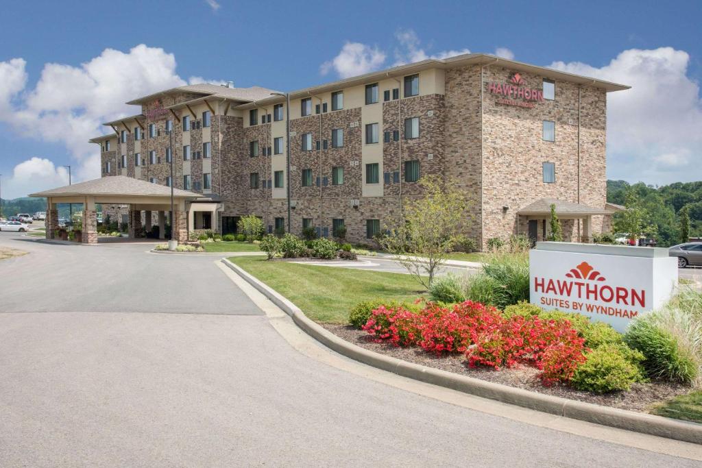 Hawthorn Suites by Wyndham Bridgeport - main image