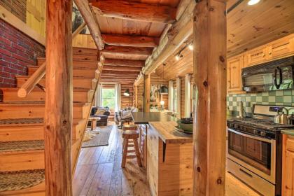 Picture-Perfect Vermont Mtn Cabin with Hot Tub! - image 10