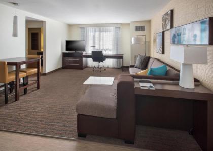 Residence Inn by Marriott Boston Bridgewater - image 6