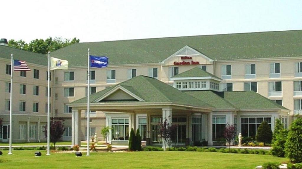 Hilton Garden Inn Bridgewater - image 2