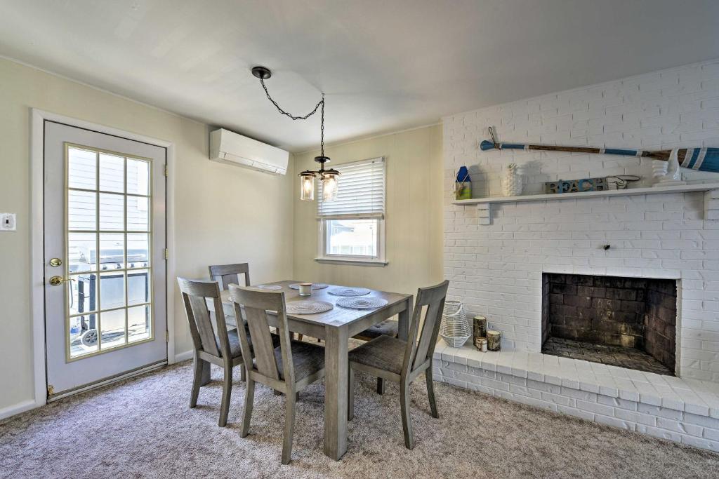 Waterfront Brigantine Home Walk to Beach! - image 3