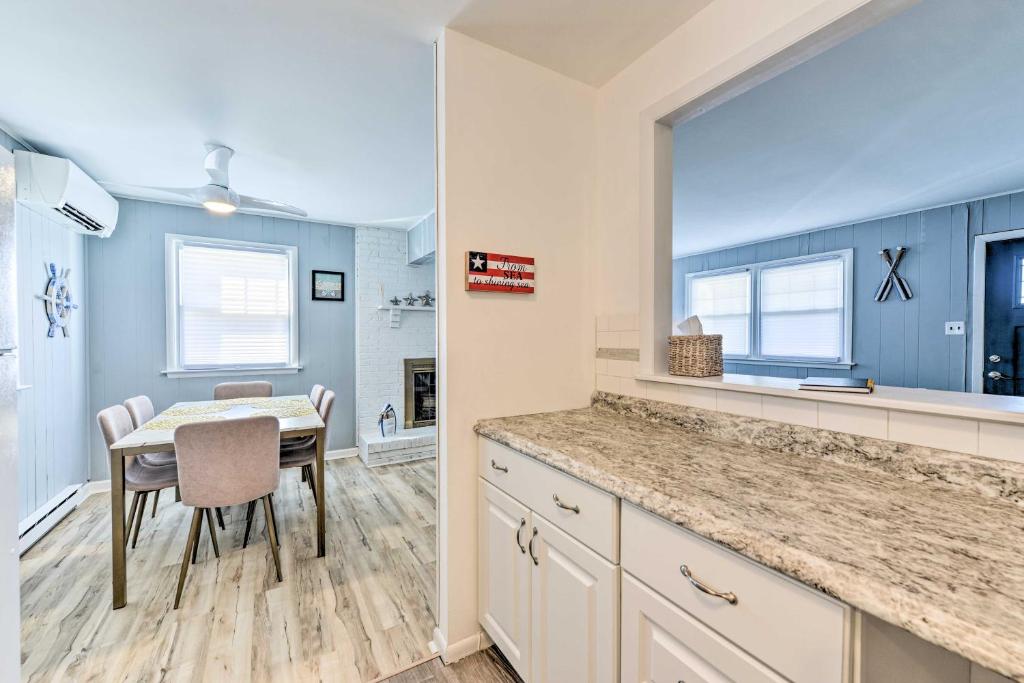 Newly Renovated Brigantine House with Bay View! - image 7