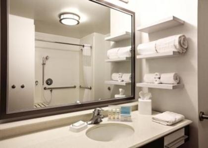 Hampton Inn Brigham - image 7