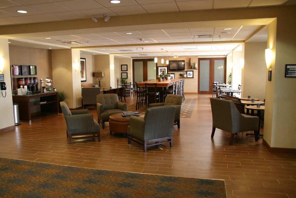 Hampton Inn Brighton - image 2