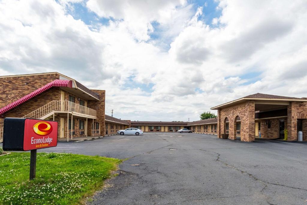 Econo Lodge & Suites Brinkley - main image