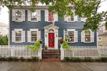 Bed and Breakfast in Bristol Rhode Island