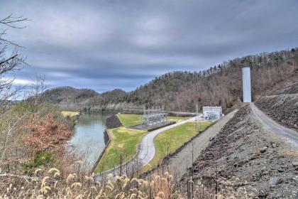 Rural Retreat - 1 Mile to Holston River Weir Dam! - image 12