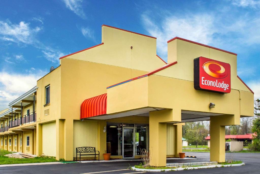 Econo Lodge Brockport - main image