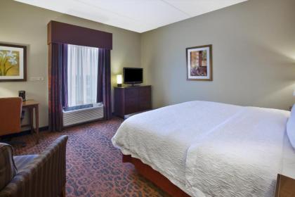 Hampton Inn Brockport - image 12