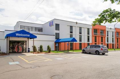 Motel 6-Brockton MA - image 2