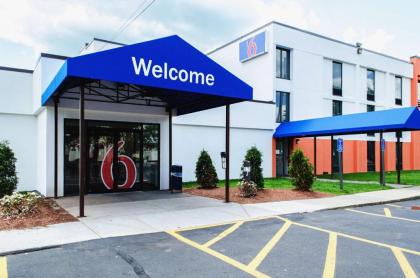 Motel 6-Brockton MA - image 4