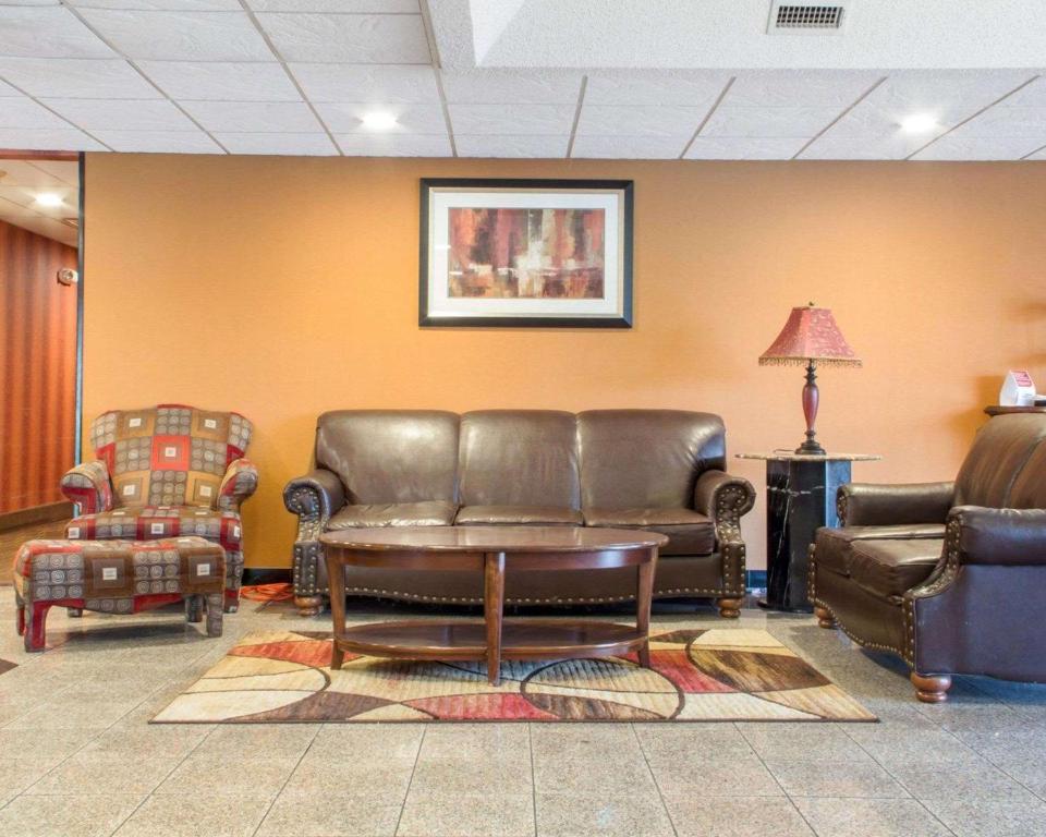 Quality Inn Broken Arrow - Tulsa - image 7