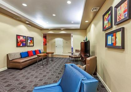 TownePlace Suites by Marriott Tulsa Broken Arrow - image 6