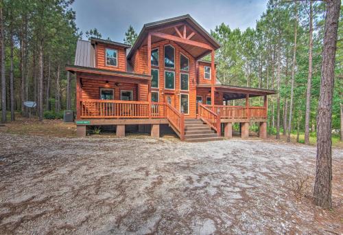 Broken Bow Cabin with Hot Tub Fire Pit and More Than 1 Acre! - image 2