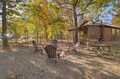 Broken Bow Cabin with Hot Tub and BBQ - 4 Mi to Lake! - image 3