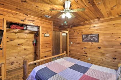 Starstruck Cabin with Spa 4 Mi to Broken Bow Lake! - image 13