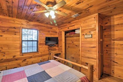 Starstruck Cabin with Spa 4 Mi to Broken Bow Lake! - image 5