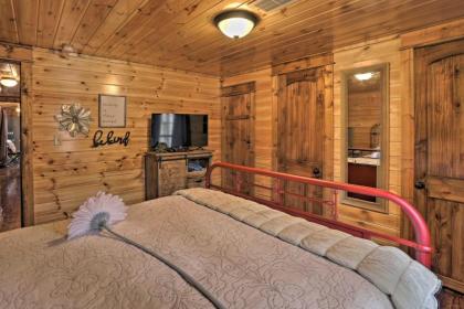 Broken Bow Sanctuary with Hot Tub and Deck Less Than 7 Mi to Lake! - image 14