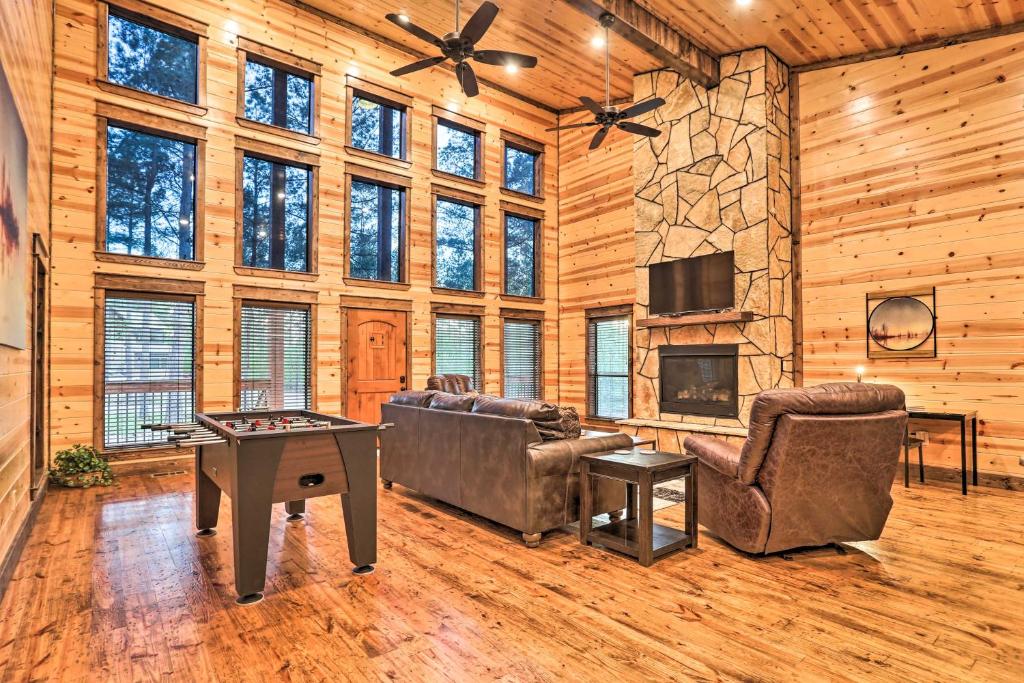 Dreamy Deluxe Cabin with Hot Tub and Outdoor Fireplace! - image 7