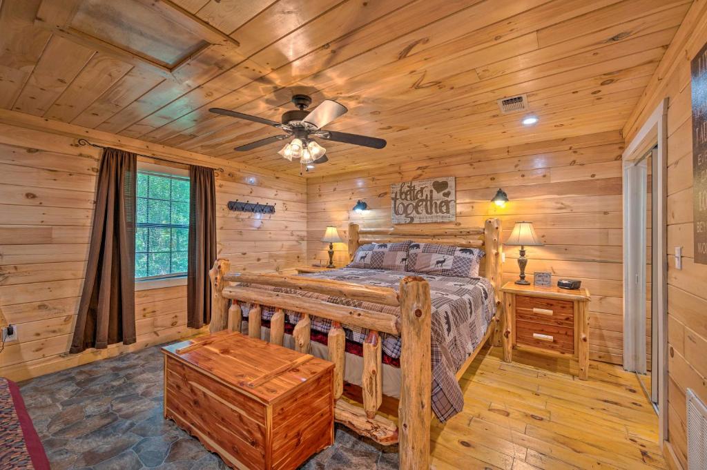 Relaxed Oklahoma Retreat Broken Bow Bungalow - image 3