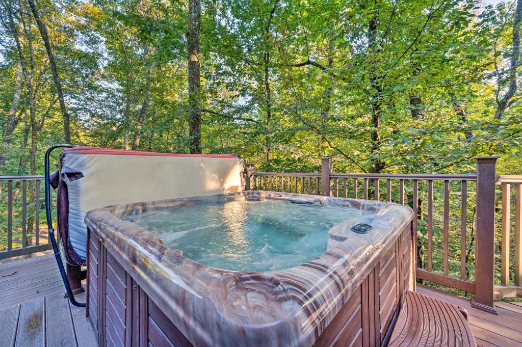 Creekside Cabin with Deck Hot Tub and Fire Pit! - image 2