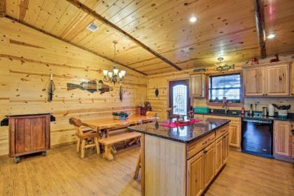 Broken Bow Cabin with Hot Tub and Covered Deck! - image 9