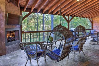 Large Luxury Cabin Game Room Fire Pit Deck - image 2