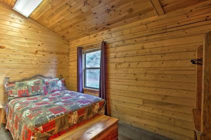 Pet-Friendly Cabin Retreat with Private Hot Tub - image 11