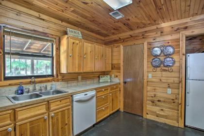 Pet-Friendly Cabin Retreat with Private Hot Tub - image 13