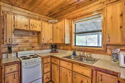 Pet-Friendly Cabin 5 Miles to Broken Bow Lake - image 14