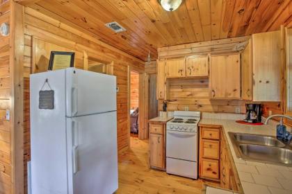 Pet-Friendly Cabin 5 Miles to Broken Bow Lake - image 15