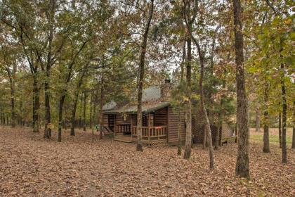 Pet-Friendly Cabin 5 Miles to Broken Bow Lake - image 3