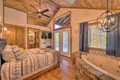 Romantic Retreat with Hot Tub in Broken Bow! - image 4