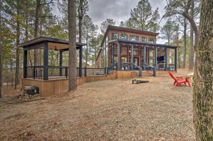 Luxe Cabin in the Woods Hot Tub and Yard Games - image 10