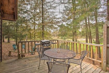 Wild Rose Studio Cabin with Private Hot Tub! - image 14