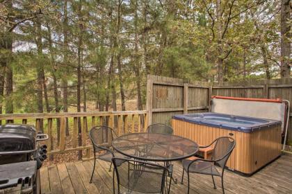 Wild Rose Studio Cabin with Private Hot Tub! - image 3