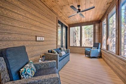 Luxe Lazy Dog Lodge with Hot Tub and Pool Table - image 15