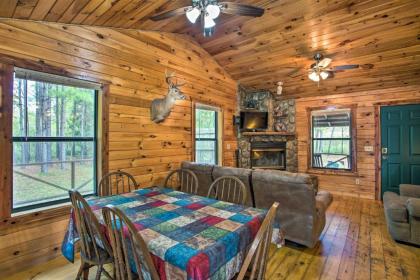 Starlight Cabin about 6 Miles to Beavers Bend! - image 8