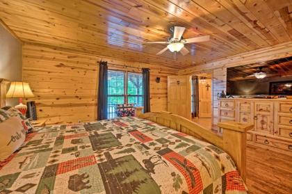 Cabin with Hot Tub 4 Mi to Broken Bow Lake! - image 17