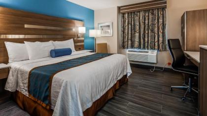 Best Western Plus Stadium Inn - image 13